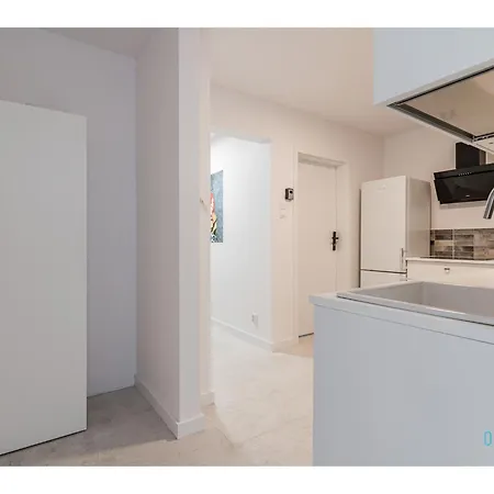 Lavender - 15 Minutes To Old Town منزل للإقامة *