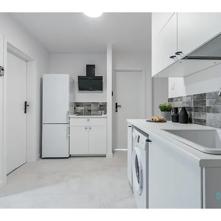 Lavender - 15 Minutes To Old Town Gdansk