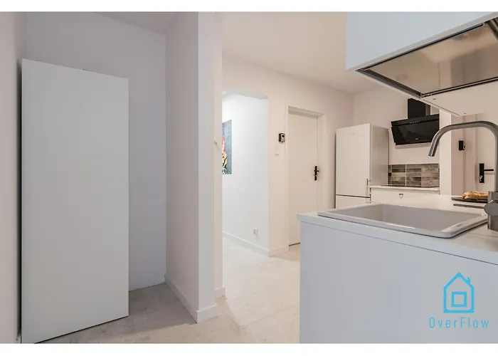 Lavender - 15 Minutes To Old Town Δωμάτια σε οικογενειακή κατοικία *