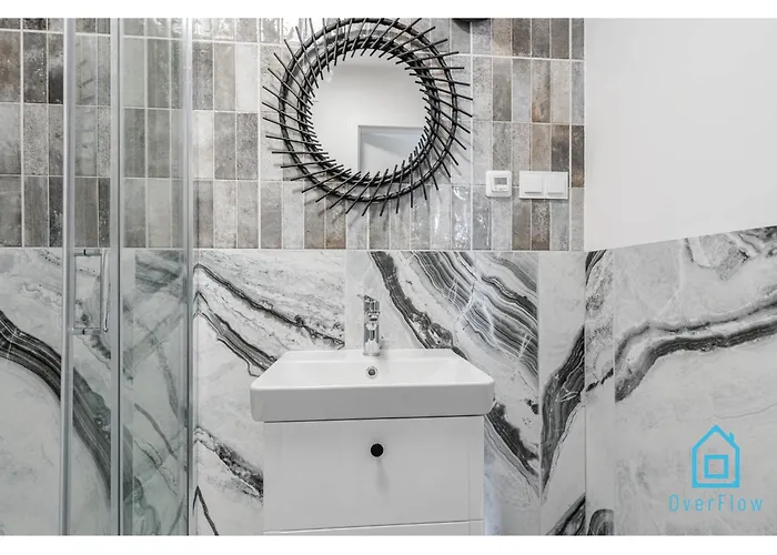 Lavender - 15 Minutes To Old Town Δωμάτια σε οικογενειακή κατοικία Γκντανσκ